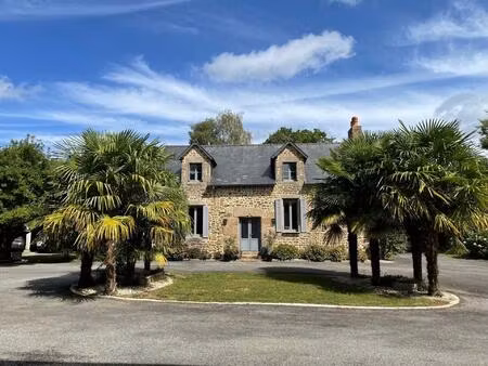 propriété de caractère du xviᵉ siècle sur 1 5 hectare clos