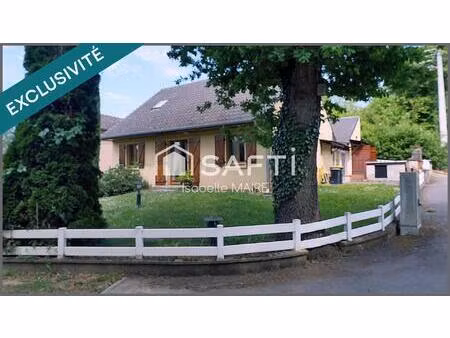 maison individuelle avec véranda  garage et jardin