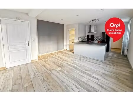 location maison  m² t-3 à soual  750 €