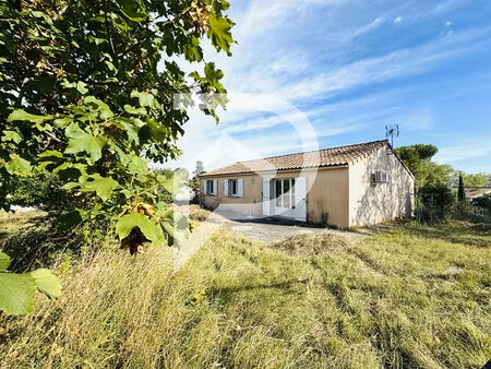 maison plain-pied 4 chambres  grand terrain  garage  village recherché à lavalette