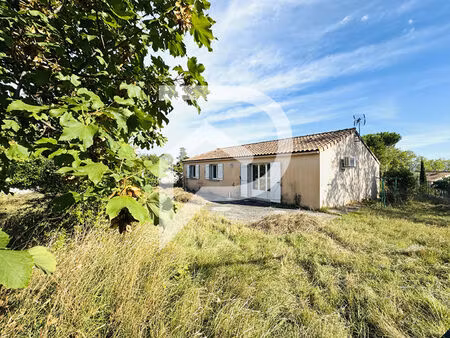 maison plain-pied 4 chambres  grand terrain  garage  village recherché à lavalette