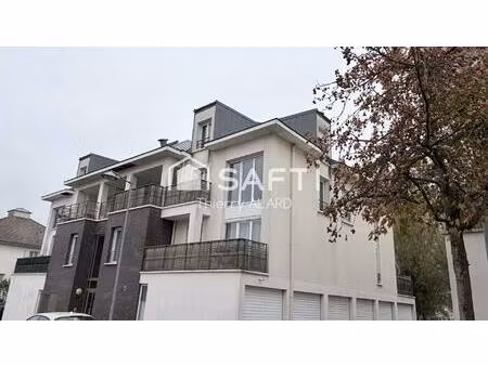 proche gare et commerce