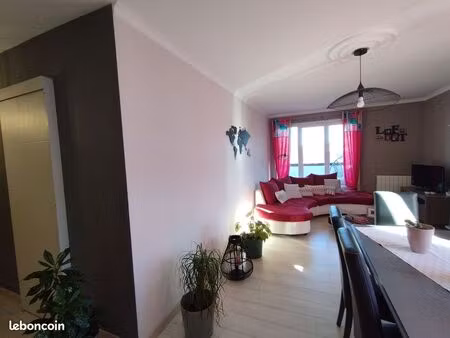 location appartement montrond les bains