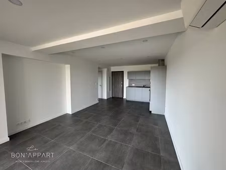 location appartement 2 pièces 50.98 m² à ajaccio (20000)  900 €