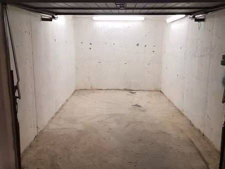 location parking à cannes (06400)  113 €