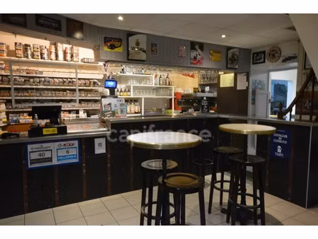 vente locaux professionnels 120 m² à bressuire (79300)  107 000 €