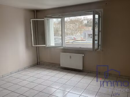exclusivité saint-etienne/fac t3 de 67 m2 avec ascenseur et gar