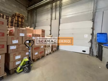 entrepôt de 2513m²