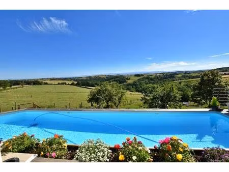 maison / corps de ferme à vendre à saint priest la roche