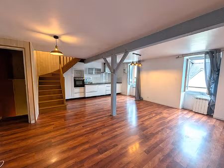 appartement en duplex de 77 m2 plein centre