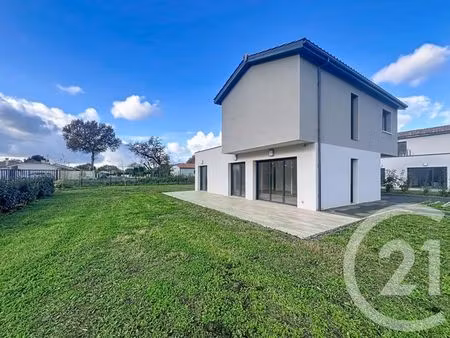 maison à louer - 4 pièces - 101 19 m2 - villeneuve sur lot - 47 - aquitaine