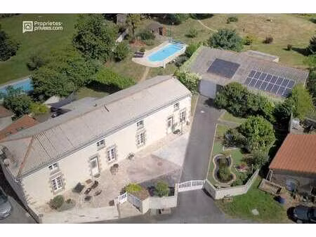 vente maison piscine à saint-andré-de-la-marche (49450) : à vendre piscine / 232m² saint-a