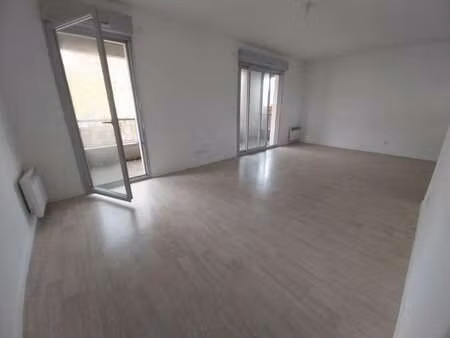 location appartement 3 pièces à sainte-luce-sur-loire (44980) : à louer 3 pièces / 66m² sa