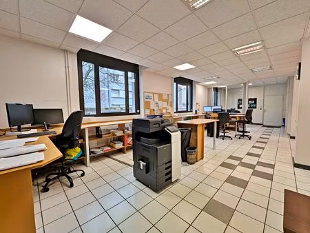 bureaux lumineux de 100 m² – transformables en appartement ?