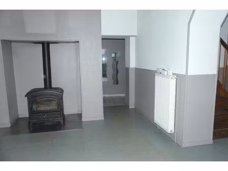 tours en vimeu : maison 127m²  3chb cour et jardin clos 525 m².