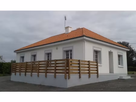 à vendre maison 93 m2 avec 3 chambres  garage et grand ter