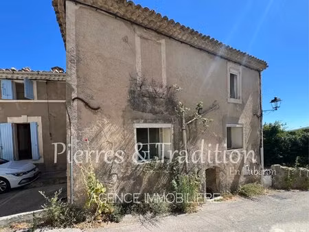 luberon  maison de village à rénover à castellet