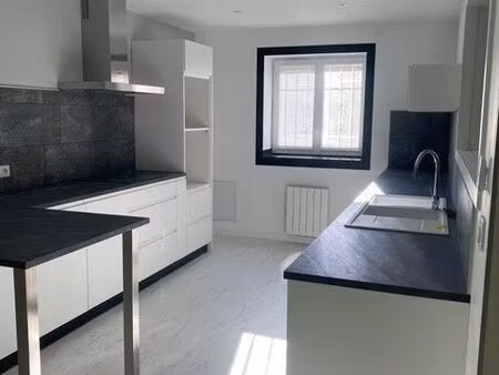 particulier loue f3 a sathonay-village