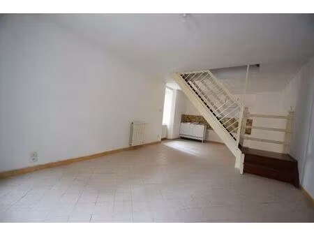 location appartement 3 pièces 66m² villeneuve de berg 07170