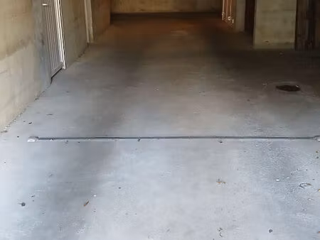 parking / box saintes résidence gambetta