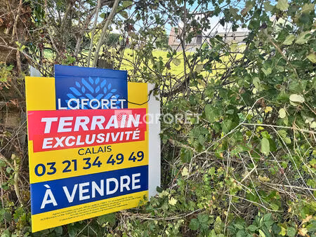 terrain constructible 700m2
