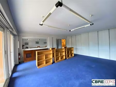 location bureau bayonne 67 m²