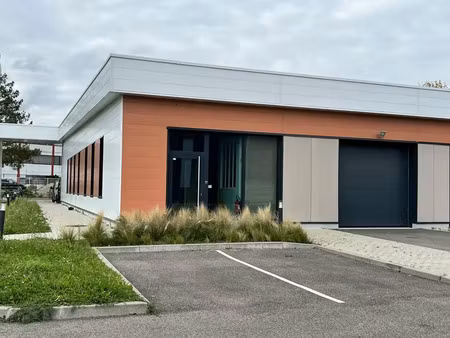 local mixte - bureaux et stock a louer