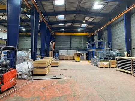 location local d'activités argenteuil 2 120 m²