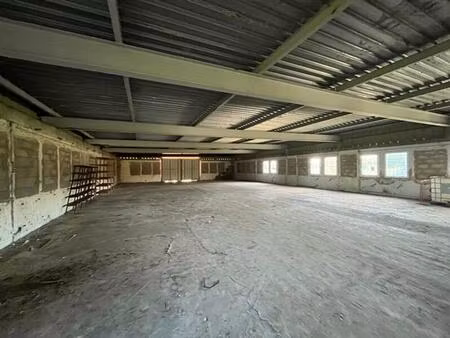 vente local d'activités iteuil 567 m²