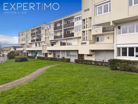 margency. beau 3 pièces avec balcon et vue dégagée.