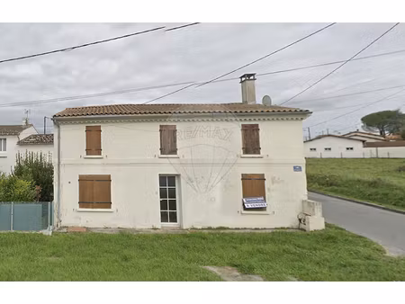 vente maison 5 pièces 91 m² à les gonds (17100)  108 000 €