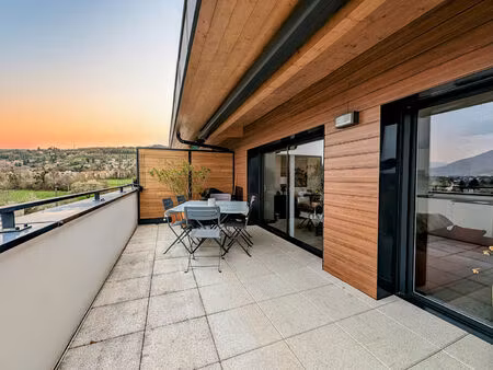 location appartement 4 pièces 95m²