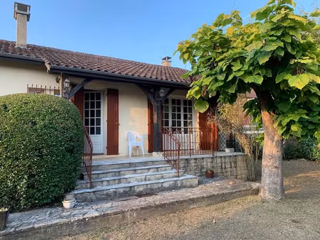 vente maison 4 pièces 92 m² à saint-cyprien (24220)  189 900 €