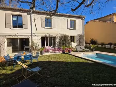 maison de 4 chambres de luxe en vente à saumane-de-vaucluse  france