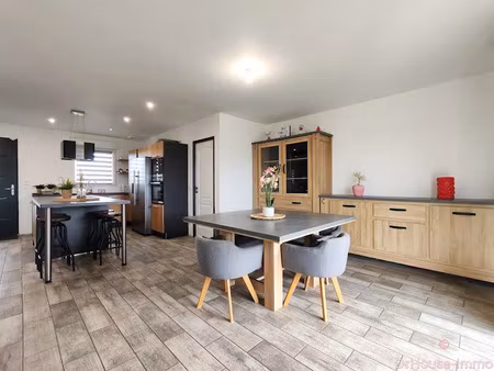 vente maison 6 pièces 120 m² à wambaix (59400)  240 000 €