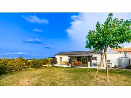 vente maison 4 pièces 103 m² brizambourg (17770)