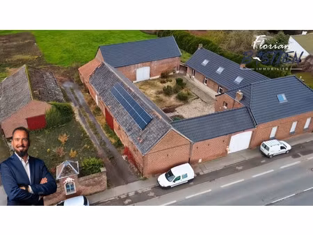 propriété à vendre lecelles 8 pièce(s) 234m2 576 800€