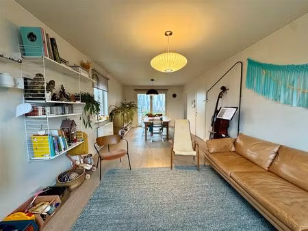 prachtig duplex-appartement met 3 ruime slaapkamers  groot terras en aparte garage  rustig