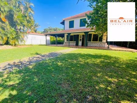 location maison 7 pièces 188m² le lamentin 97232