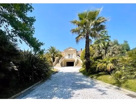 maison de prestige de 235 m2 en vente montfort-en-chalosse  nouvelle-aquitaine