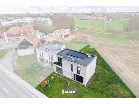 huis te koop in harelbeke met 3 slaapkamers