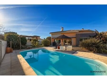 maison de luxe en vente à roques  occitanie