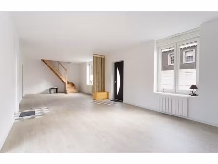 maison 6 pièces - 147 m²