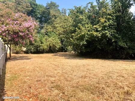 vente terrain 649 m² blanquefort (33290)
