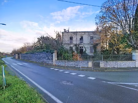 manoir du pendu à vendre ? un lieu chargé d'histoire à réinventer - terrain de 1660 m² con
