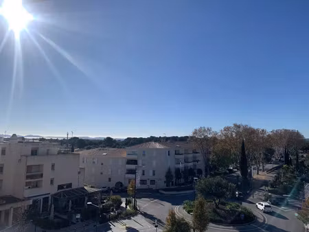 vente appartement 4 pièces 97m2 la londe-les-maures 83250 - 238000 € - surface privée