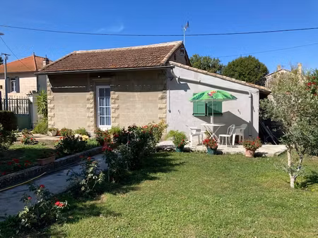 maison tarascon 2 pièce(s) 40 m2 proche école ifoa tout confort