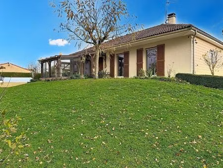 grande maison sur sous-sol à st martin le vieux