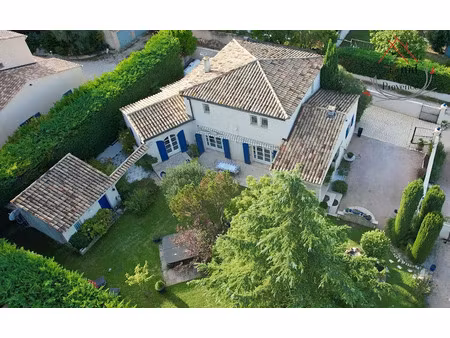vente villa 4 pièces 140 m² à saint-saturnin-lès-avignon (84450)  559 000 €