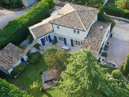 vente villa 5 pièces 140 m² à saint-saturnin-lès-avignon (84450)  595 000 €